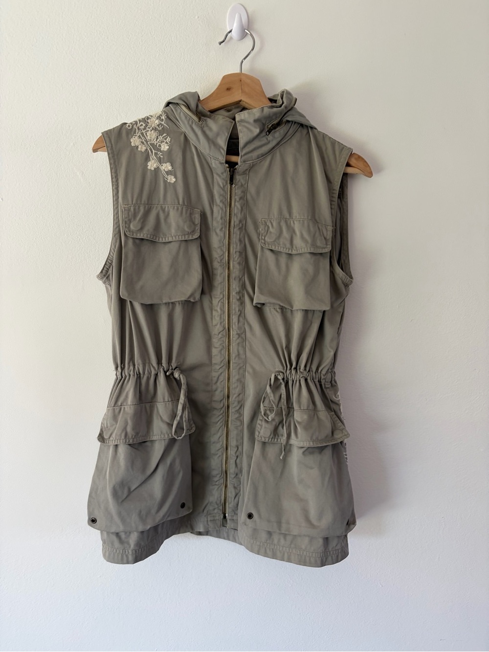 JW Los Angeles Johnny Was Joy Love Light Green Embroidered Hooded Utility Vest